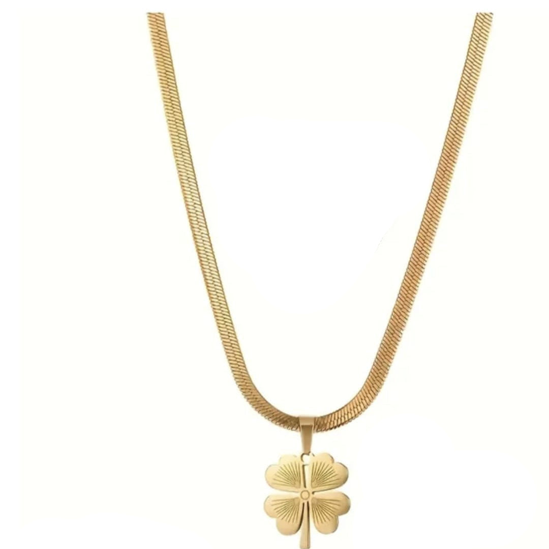 Minimalist Four-Leaf Clover Pendant Necklace