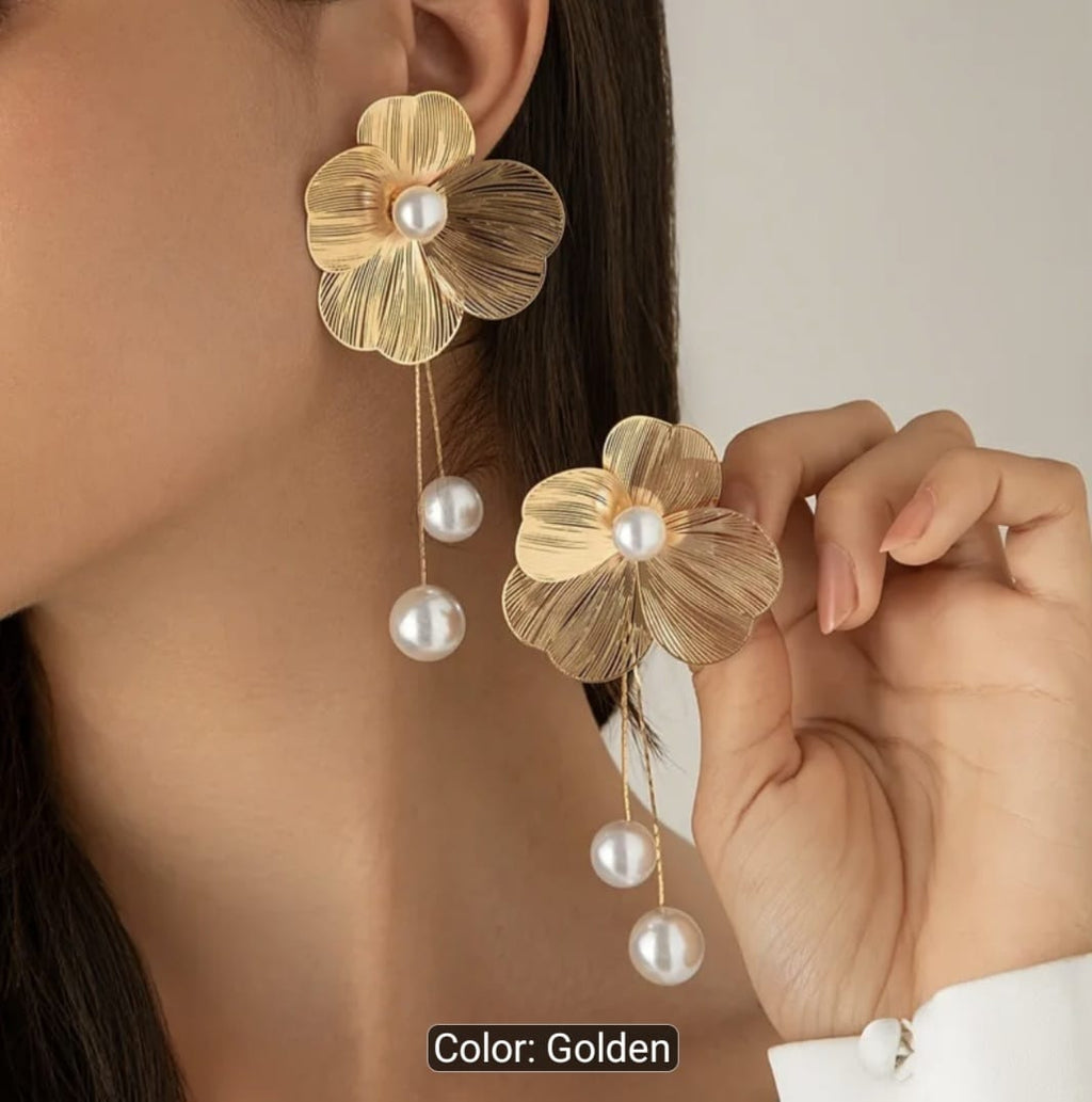 3D Ginkgo Leaf Stud Earrings with Tassel